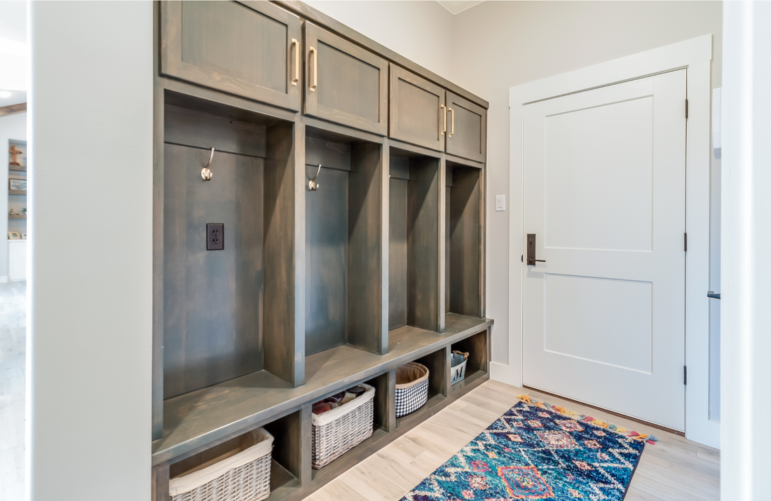 hello-simplified-rye-nh-mudroom-organization-tips-green-mudroom-built-in-bench-decluttering-services