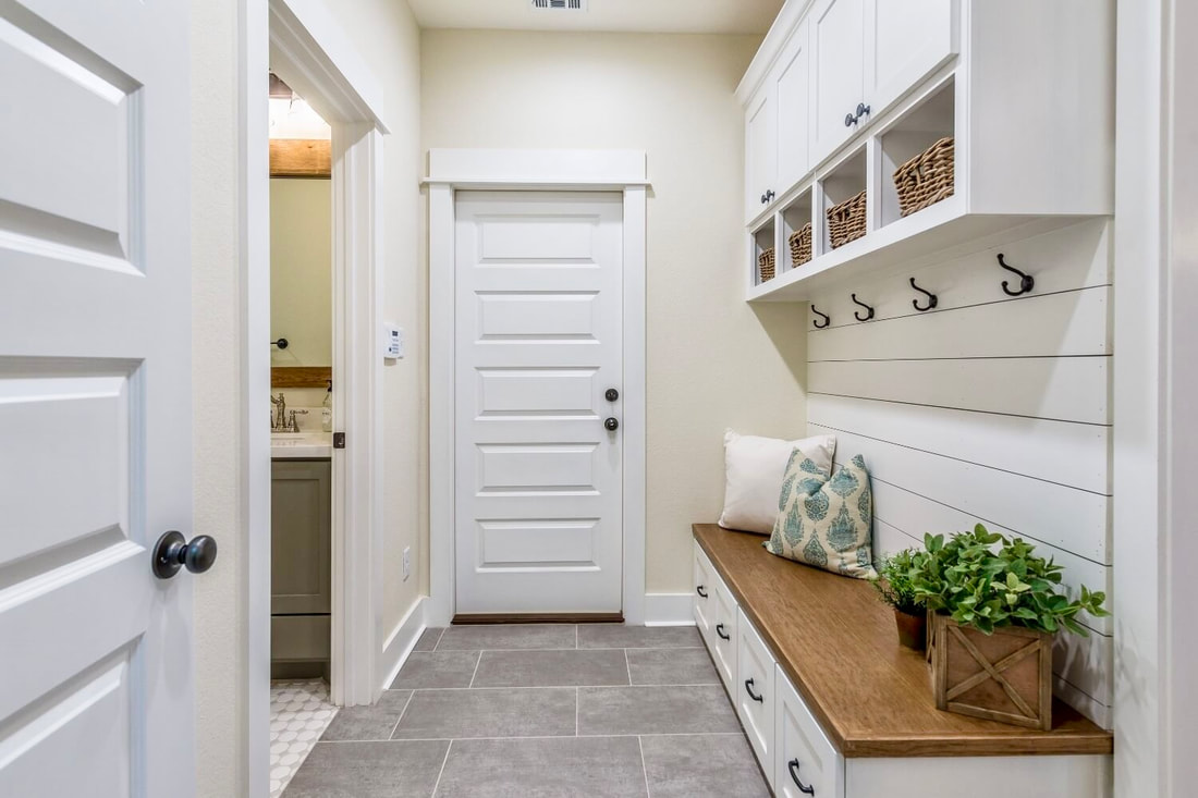 hello-simplified-cary-nc-mudroom-organization-tips-drop-zone-organizing-before-and-after