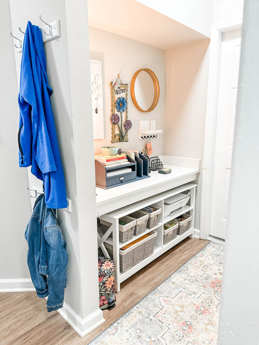 hello-simplified-cary-nc-mudroom-organization-tips-command-center-coat-hooks-before-and-after-professional-home-organizing